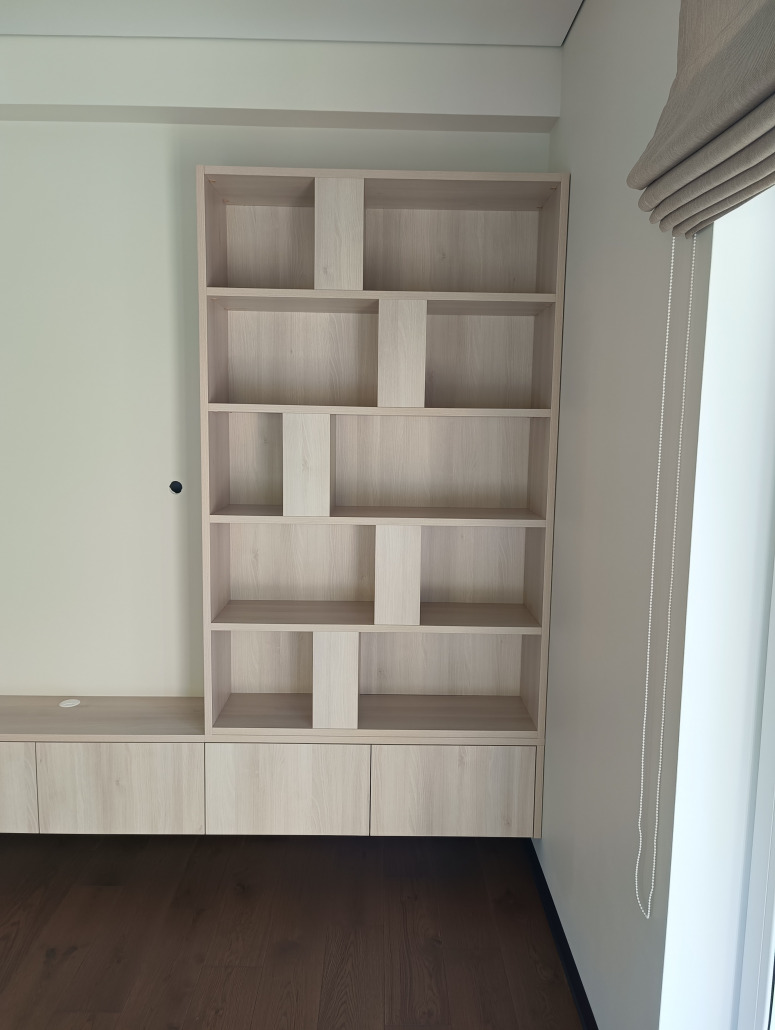 стеллаж в комнату подростка