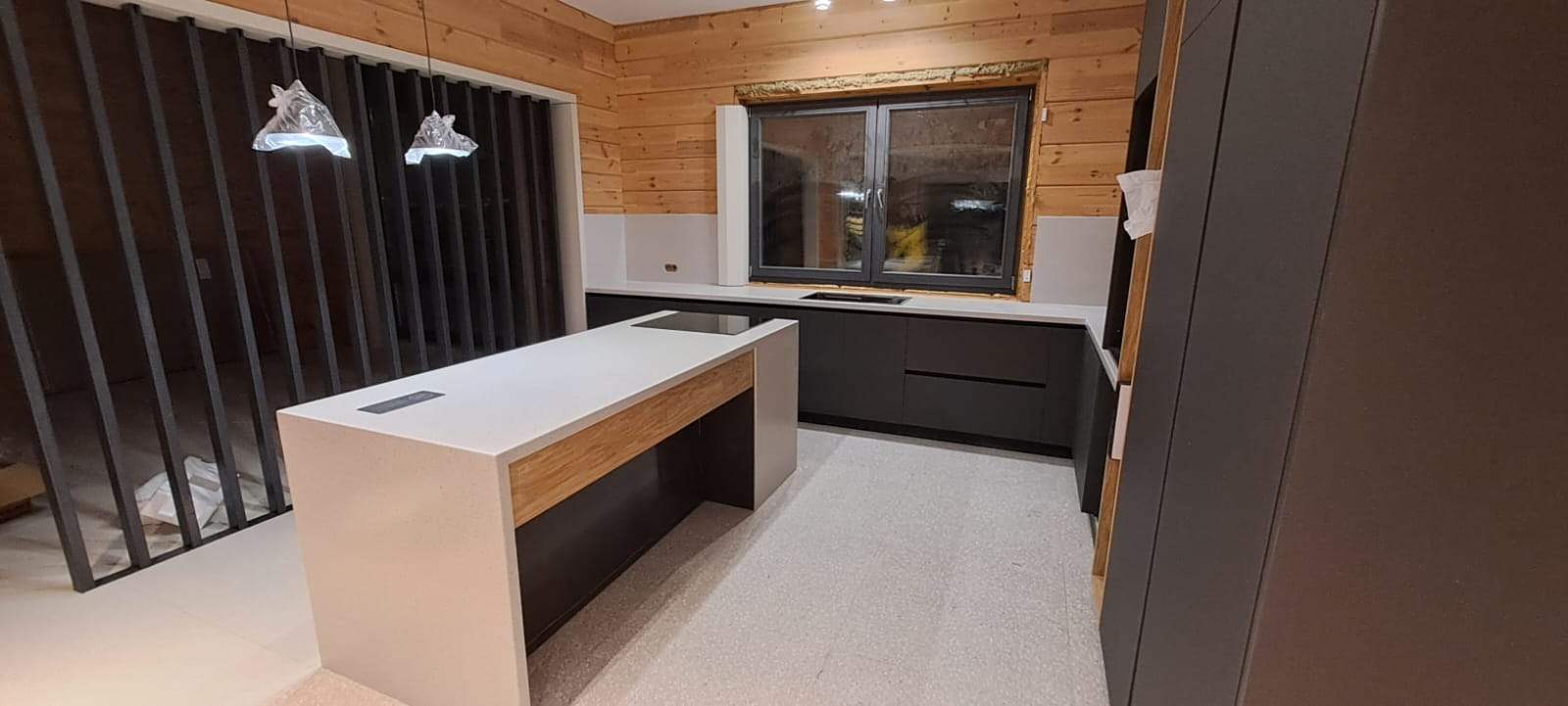 кухня с островом 